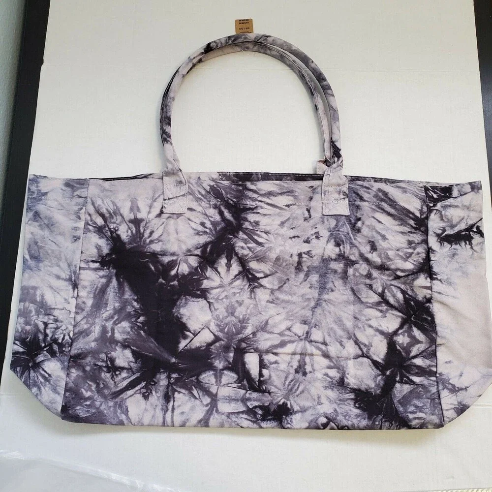 Victoria's Secret Tote Tie Dyed Tote Weekender 2021 New‎ Original Packaging NWT - Picture 6 of 12